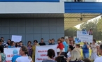 В Волгограде чиновники столкнули лбами родителей гимназистов и дошколят В Волгограде чиновники столкнули лбами родителей гимназистов и дошколят