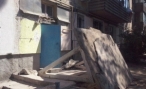 В Волгограде трое детей пострадали в результате обрушения козырька подъезда