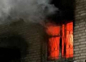 В Волгоградской области в ночном пожаре погибли женщина с ребенком