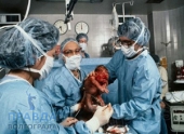 Впервые женщина с пересаженной маткой родила ребенка