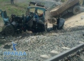 В Волгограде произошло столкновение трактора с поездом В Волгограде произошло столкновение трактора с поездом